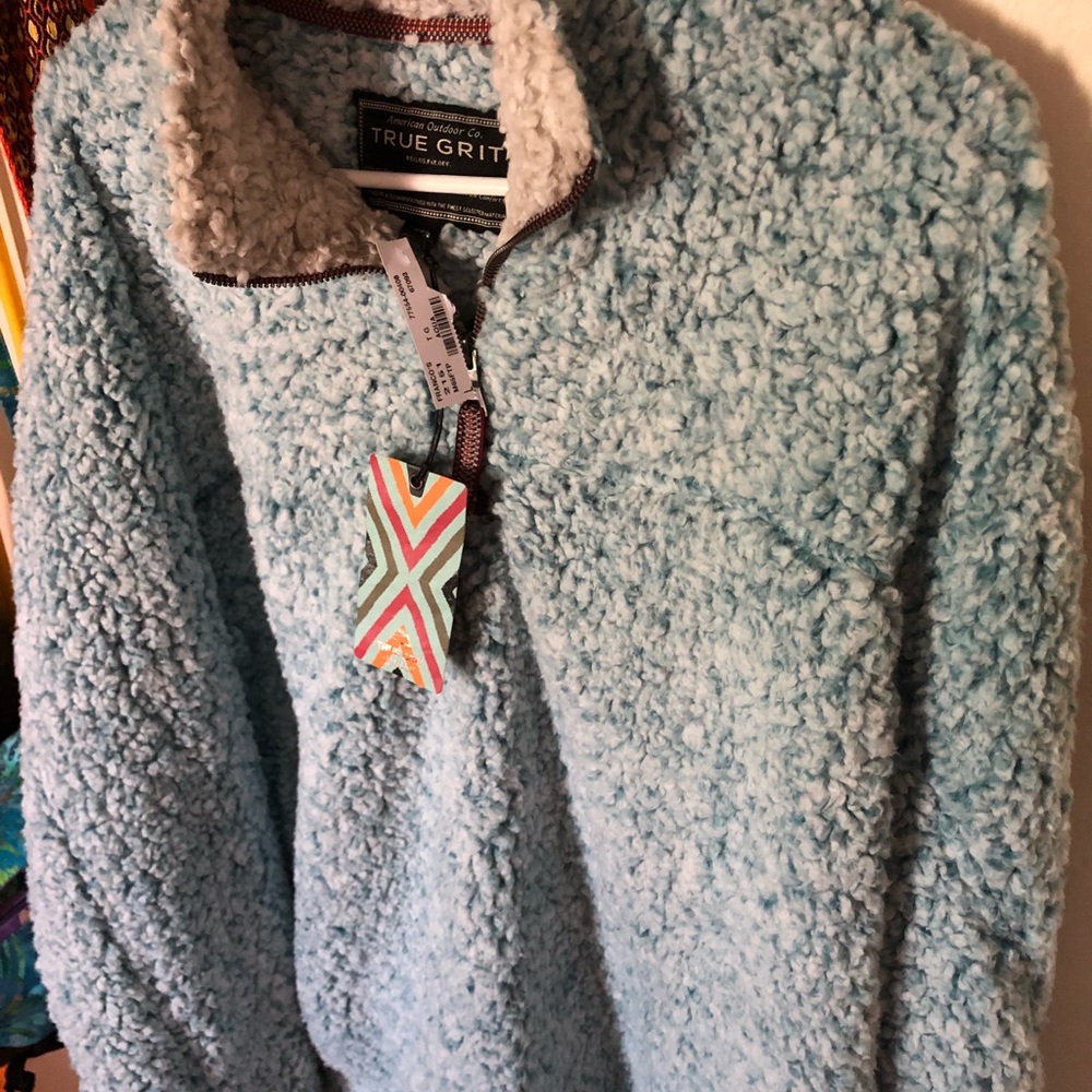 True Grit pullover. Size XL